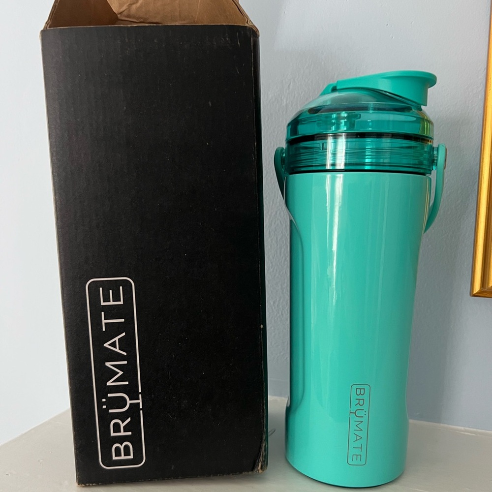 BrüMate Teal Water Bottle